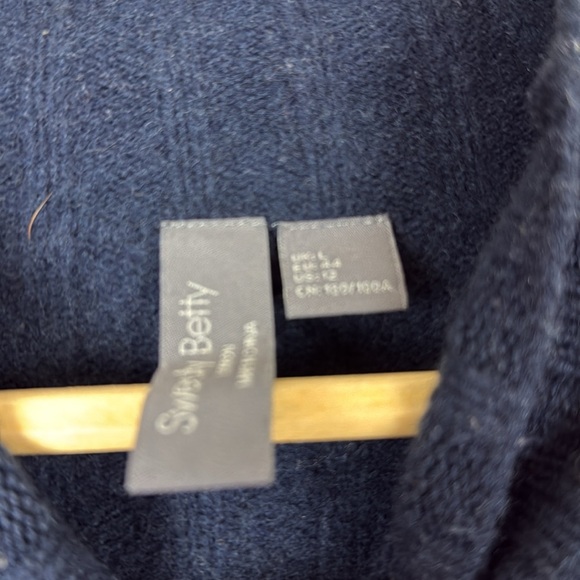 Sweaty Betty Wool/Yak Blend Navy Blue Sweat Size 12 - Picture 2 of 7